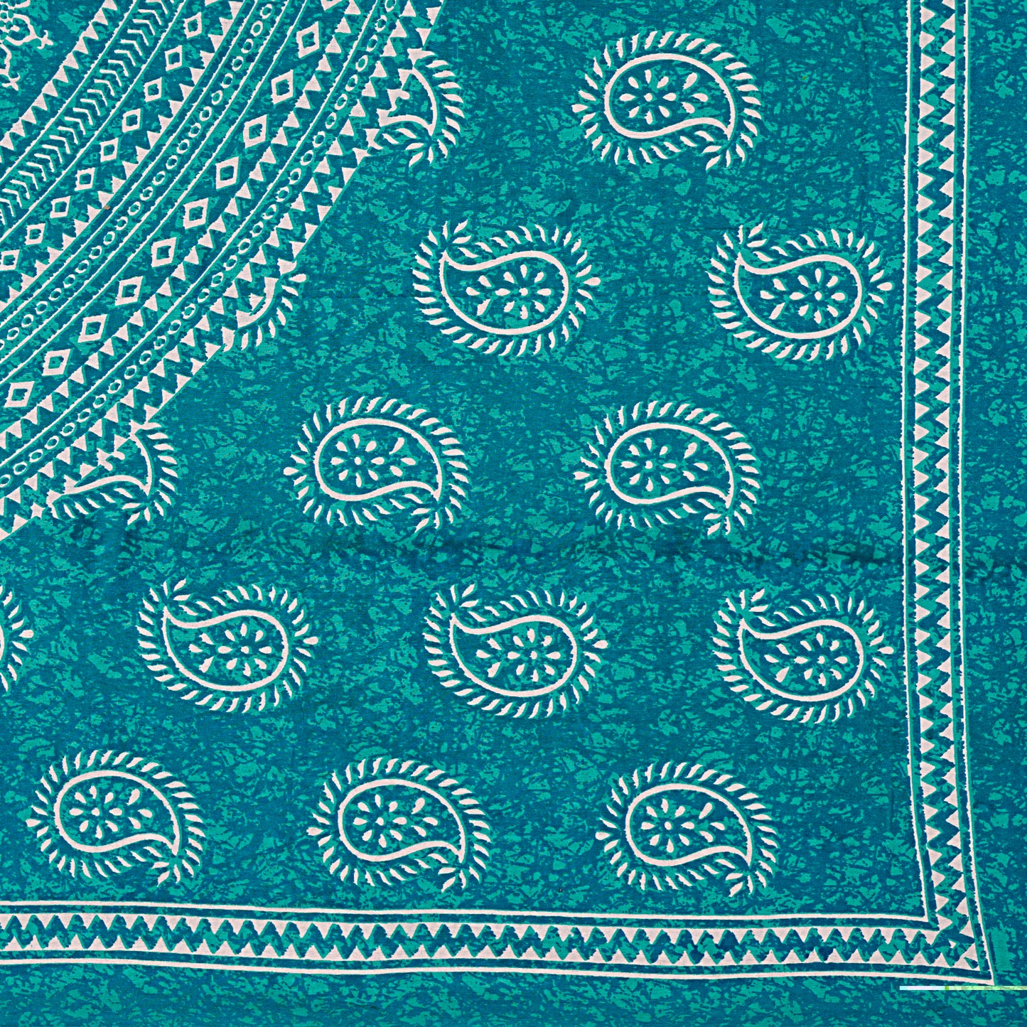 Carry Buta Bedsheet 100% Cotton Queen Size Bedsheet With 2 Pillow Cover Set