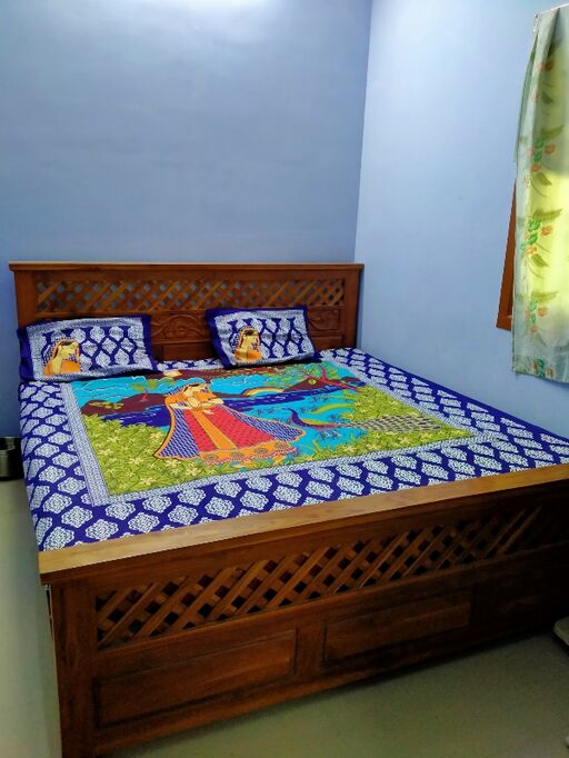 Pic Click By Customer 100% Cotton Bedsheet 280-TC Cotton Queen Size Double Bedsheet With 2 Pillow Cover - Real Image www.jaipurtohome.com