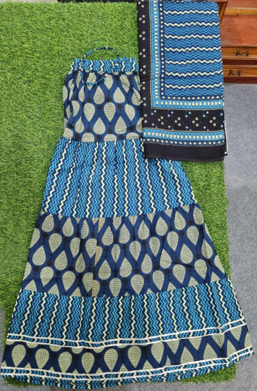 ✨ Enhance your wardrobe with this Beautiful 3 PC Kurti Skirt Dupatta Set ✨ www.jaipurtohome.com